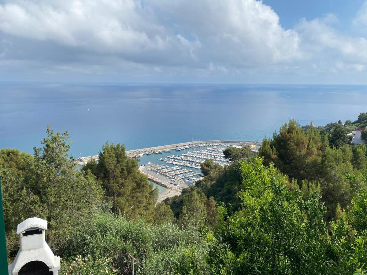 “Da Senso” Relax Nel Verde Vista Mare Finale Ligure Exterior foto